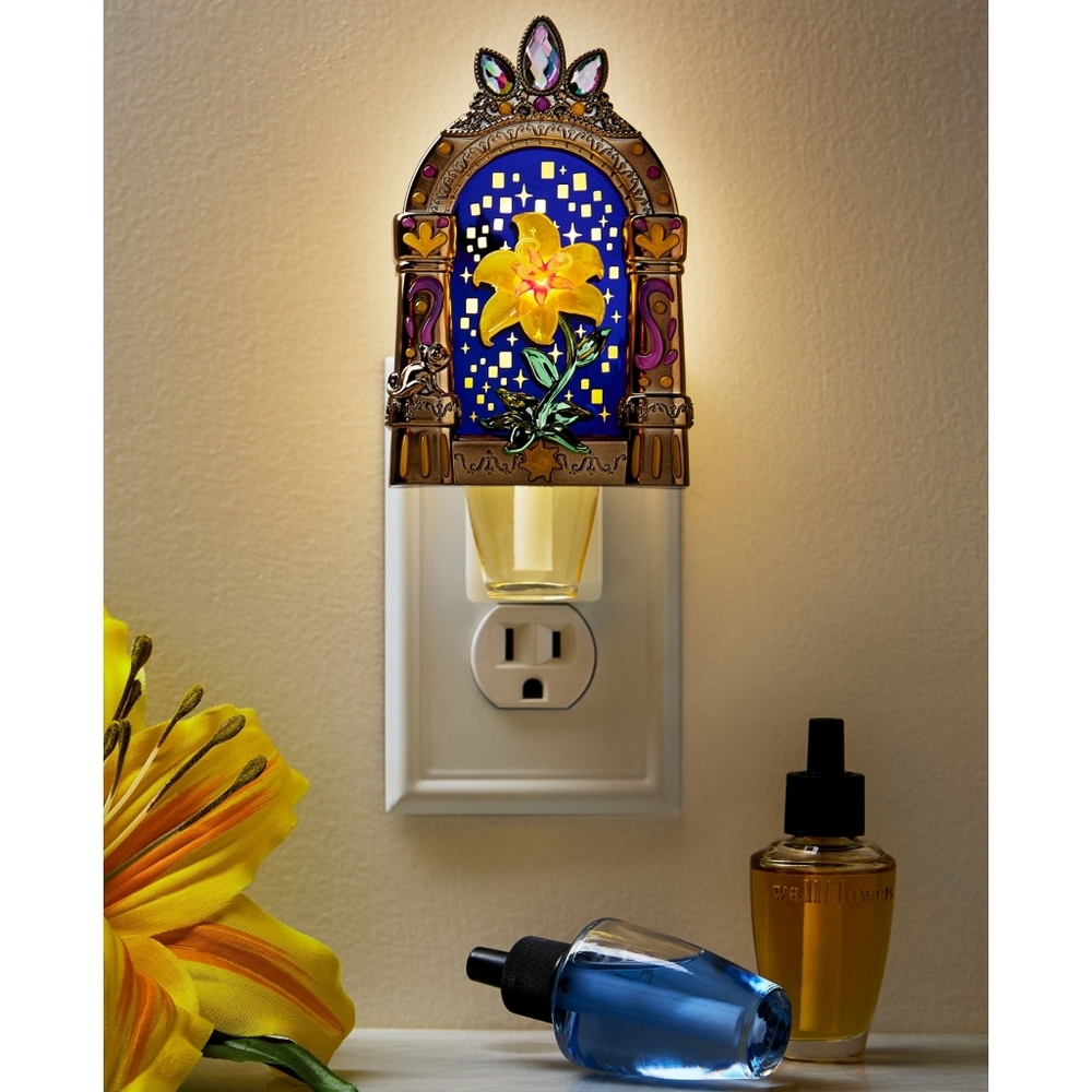 Disney Princess Rapunzel Tangled Flower Nightlight Wallflower Fragrance Plug NEW - Picture 3 of 3
